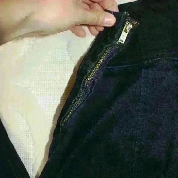 🌻NWOT GUESS PUSH UP LEGGINGS - Picture 3 of 5